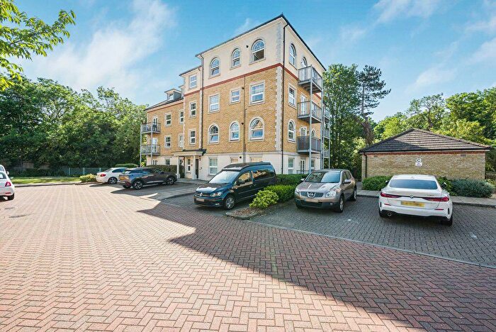 2 Bedroom Flat For Sale In Weir Road, Bexley, DA5