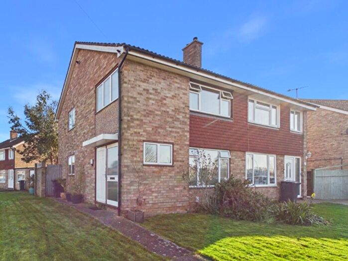 3 Bedroom Semi Detached House To Rent In Castle Road, Worthing, BN13