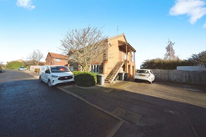 1 Bedroom Flat For Sale In Coverdale, Luton, LU4