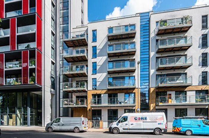 1 Bedroom Flat For Sale In Gwynne Road, London, SW11