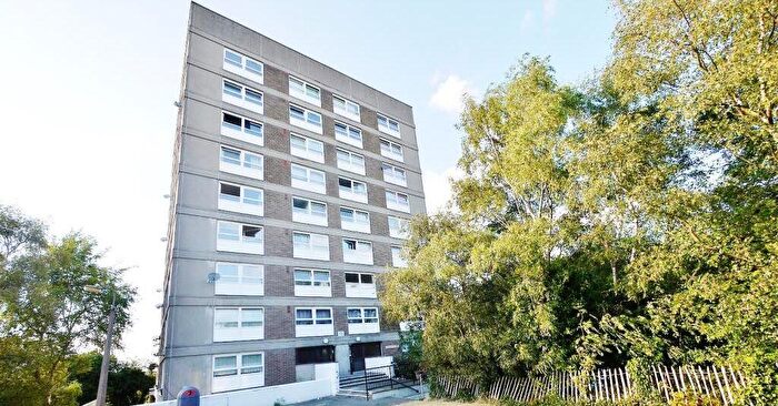 2 Bedroom Flat For Sale In Drake House, Sir Francis Way, Brentwood, Essex, CM14