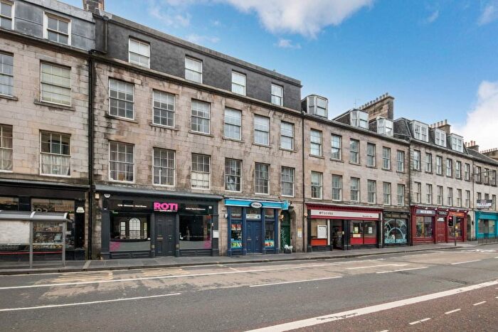 2 Bedroom Flat To Rent In South Bridge, Edinburgh, EH1