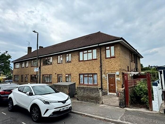 Property To Rent In Edenvale Close, Mitcham, CR4
