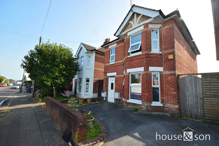 2 Bedroom Apartment For Sale In Osborne Road, Bournemouth, BH9