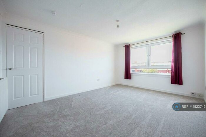 1 Bedroom Flat To Rent In Kirktonholm Place, Kilmarnock, KA1