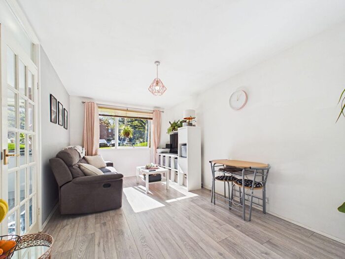 1 Bedroom Flat For Sale In Southcote Road, Reading, RG30