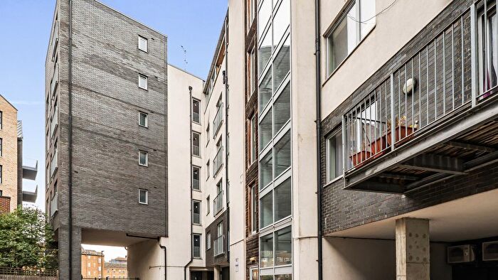 1 Bedroom Flat To Rent In Barking, Barking, IG11