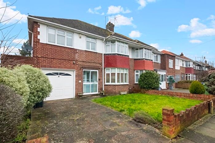 5 Bedroom Semi-Detached House For Sale In Nutfield Gardens, Northolt, UB5