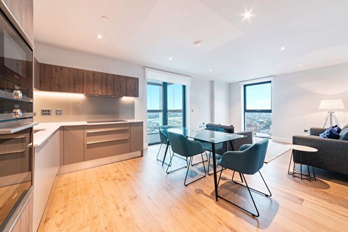 2 Bedroom Flat To Rent In Battersea Gardens, St Josephs Street, Battersea, London, SW8