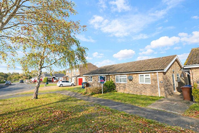 2 Bedroom Semi-Detached Bungalow For Sale In Carnation Way, Red Lodge, IP28