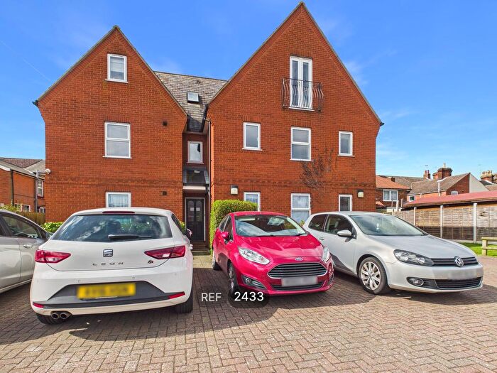 2 Bedroom Flat To Rent In Cauldwell Hall Road, Ipswich, IP4