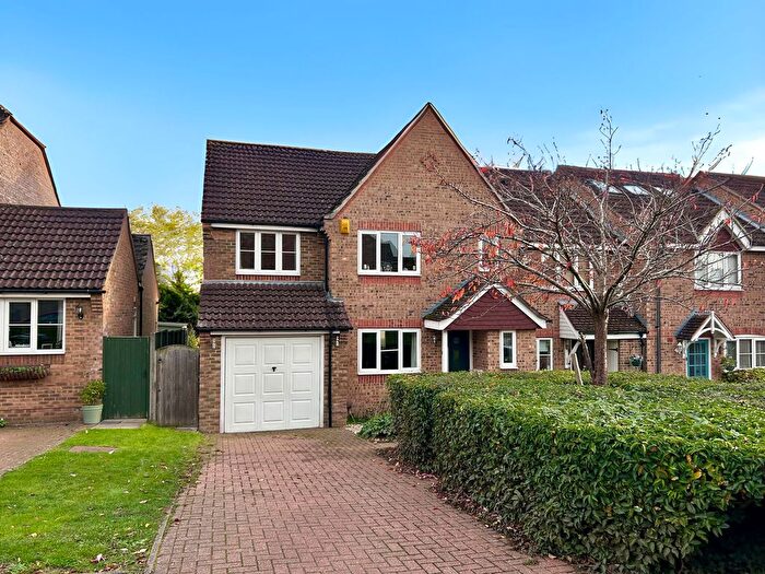 4 Bedroom End Terrace House For Sale In Thellusson Way, Rickmansworth, WD3