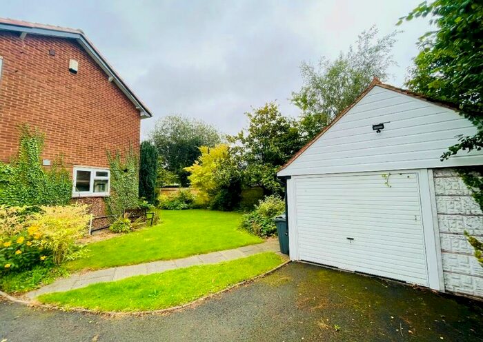 4 Bedroom Detached House To Rent In Upper Church Lane, Tipton, DY4