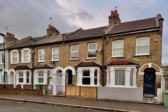 2 Bedroom House To Rent In Mafeking Road, E16