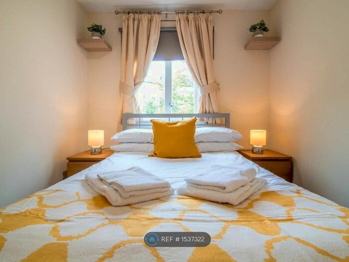 2 Bedroom Flat To Rent In Orwell Terrace, Edinburgh, EH11