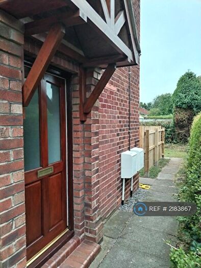 2 Bedroom Maisonette To Rent In Marshfield Avenue, Crewe, CW2
