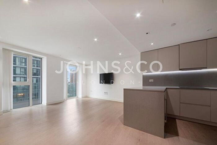 2 Bedroom Flat To Rent In Emery Way, London Dock, E1W