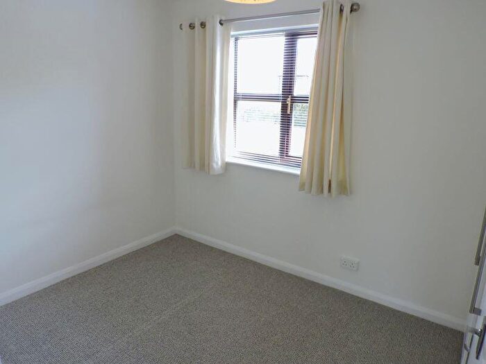 1 Bedroom Flat To Rent In Binfields Close, Basingstoke, RG24
