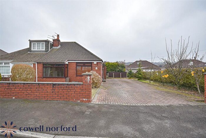 2 Bedroom Bungalow For Sale In Mayfair Drive, Royton, Oldham, Greater Manchester, OL2