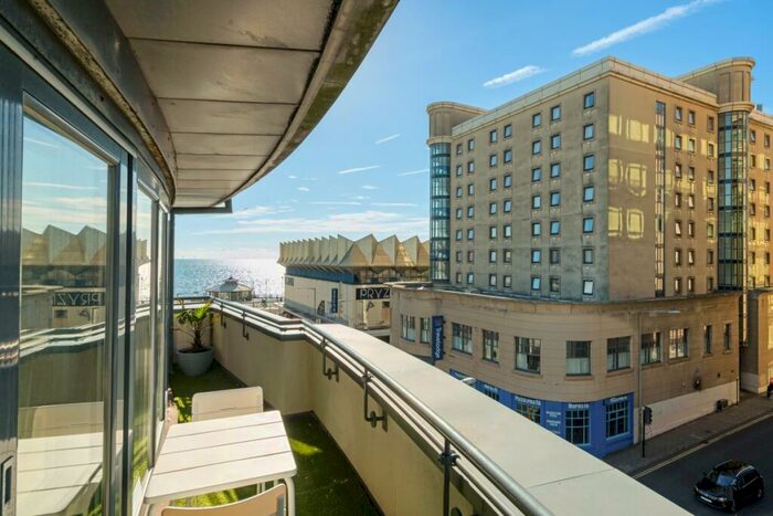 3 Bedroom Penthouse To Rent In West Street Brighton, BN1