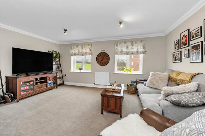 4 Bedroom Town House To Rent In East Close, Bury St Edmunds, IP33