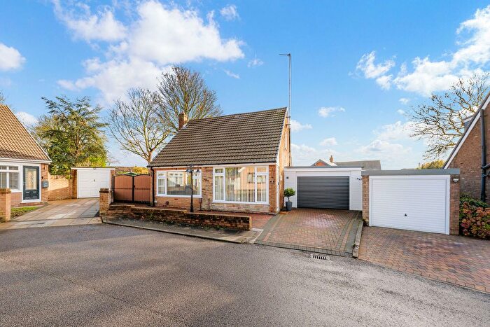 2 Bedroom Detached Bungalow For Sale In Woodland Avenue, Widnes, WA8