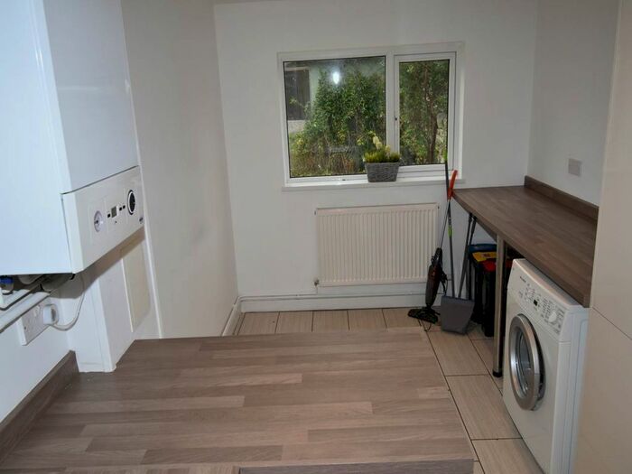 4 Bedroom Property To Rent In Fleet Street, Sandfields, City Centre, Swansea, SA1