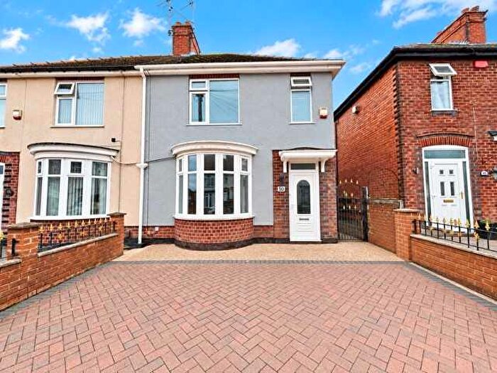 3 Bedroom Semi-Detached House To Rent In Oak Tree Road, Sutton In Ashfield, NG17