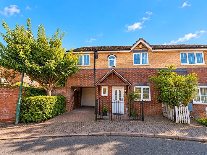 4 Bedroom Semi-Detached House For Sale In Stanstrete Field, Great Notley, Braintree, CM77