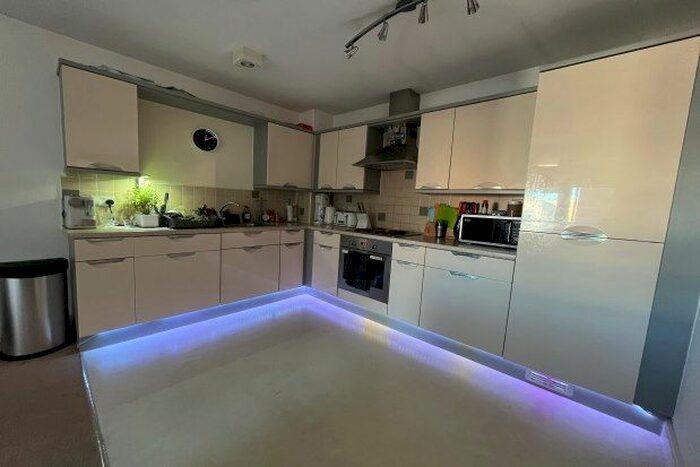 1 Bedroom Flat To Rent In Riverside Drive, Lincoln, LN5