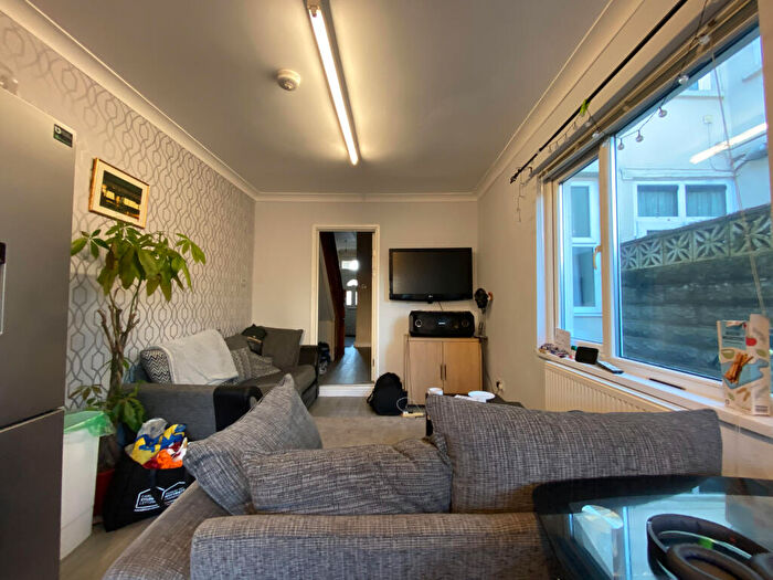 5 Bedroom Terraced House To Rent In Tewkesbury Place, Cathays, CF24