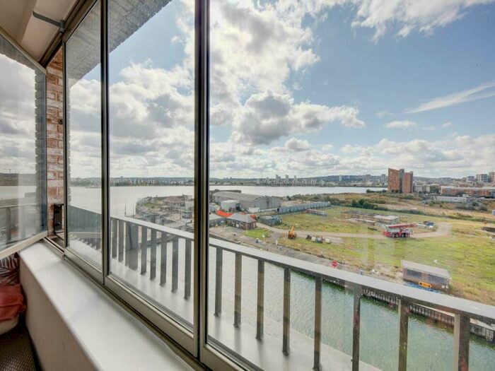 1 Bedroom Flat For Sale In Rendel Apartments, Lockside Way, Royal Docks, E16