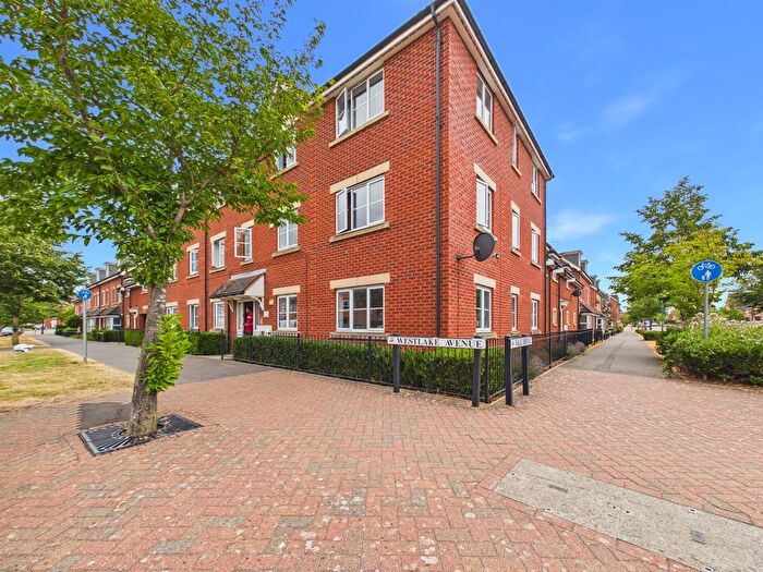 2 Bedroom Flat For Sale In West Lake Avenue, Hampton Vale, PE7