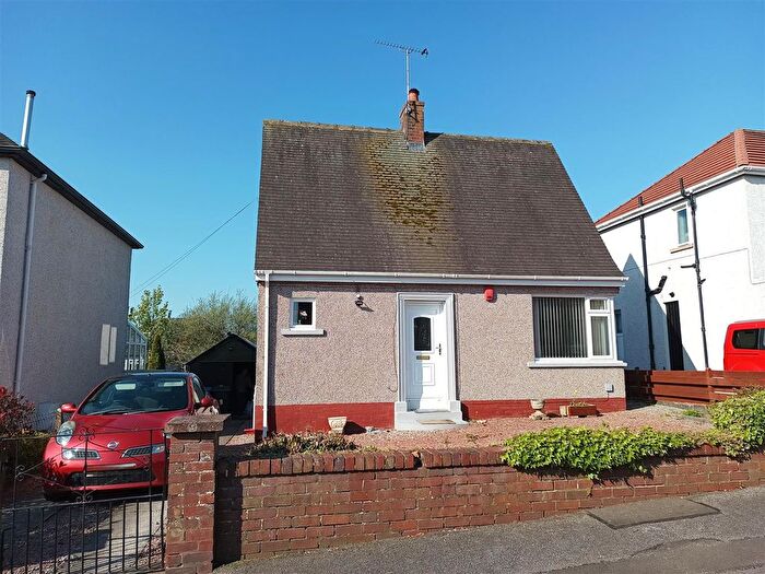 2 Bedroom Detached House For Sale In St. Annes Road, Dumfries, DG2