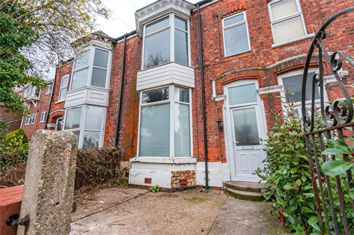 2 Bedroom Apartment For Sale In Abbey Drive East, Grimsby, DN32