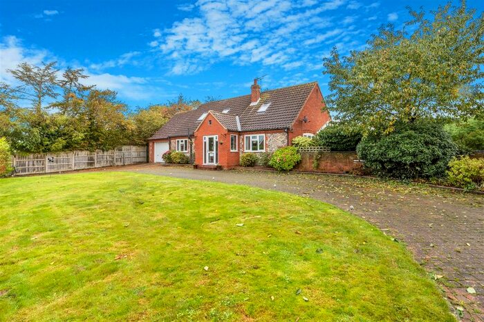 4 Bedroom Detached Bungalow For Sale In East View, North Walsham Road, Trunch, North Walsham, NR28