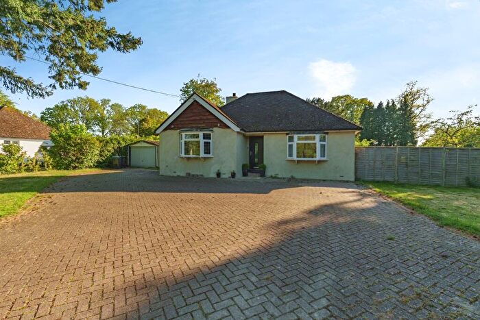 3 Bedroom Bungalow For Sale In Broadbridge Lane, Horley, RH6