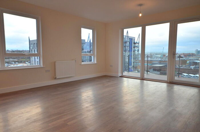 2 Bedroom Apartment To Rent In Peninsula Quay, Pegasus Way, Gillingham, ME7