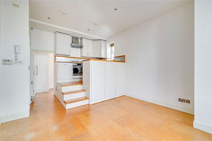 1 Bedroom Flat To Rent In New Kings Road, London, SW6