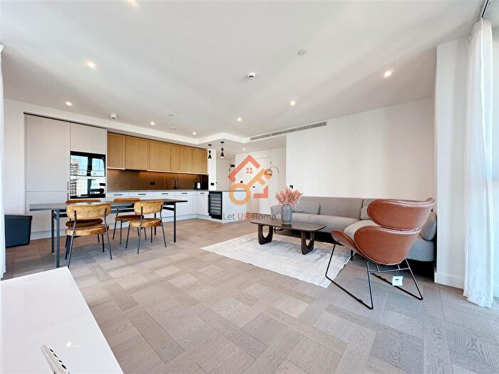 2 Bedroom Flat To Rent In Merino Gardens, London, E1W