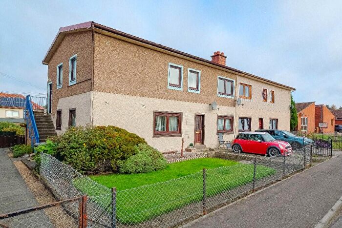 3 Bedroom Flat For Sale In Lyneburn Crescent, Dunfermline, Fife, KY11