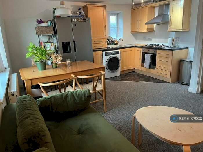 2 Bedroom Flat To Rent In Denver Park, Liverpool, L32