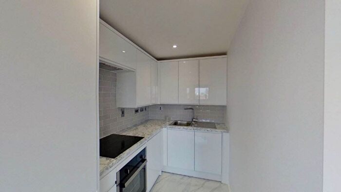 1 Bedroom Flat To Rent In Devenport Street, Shadwell, London, E1