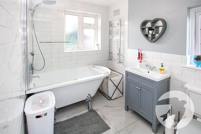 3 Bedroom Semi-Detached House For Sale In West Hallowes, London, SE9