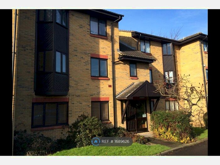 1 Bedroom Flat To Rent In Perrin Place, Chelmsford, CM2