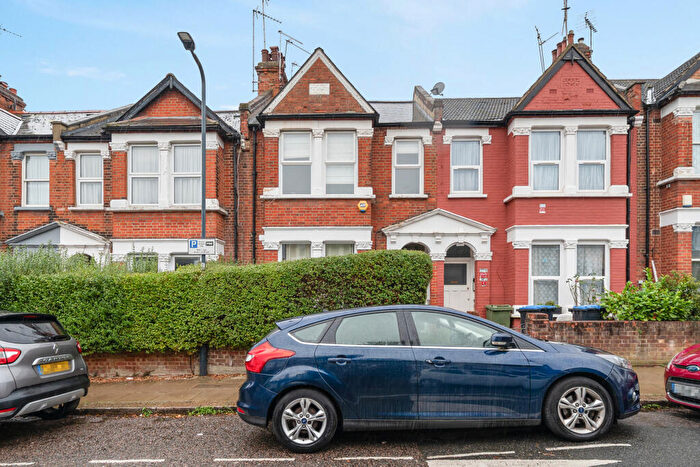 2 Bedroom Flat To Rent In Riffel Road, NW2
