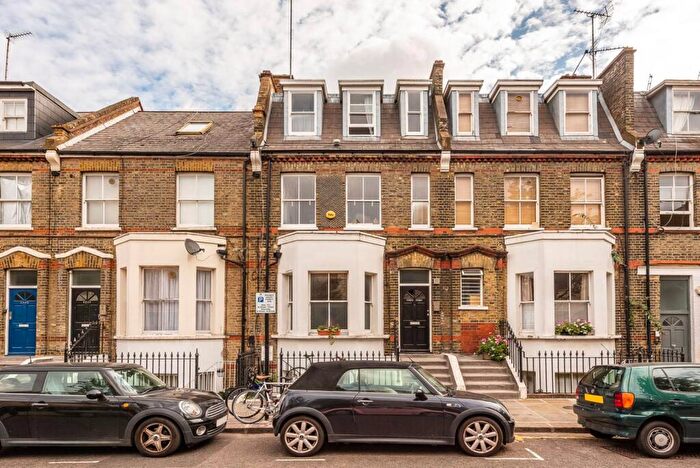 1 Bedroom Flat To Rent In Upcerne Road, Chelsea, London, SW10