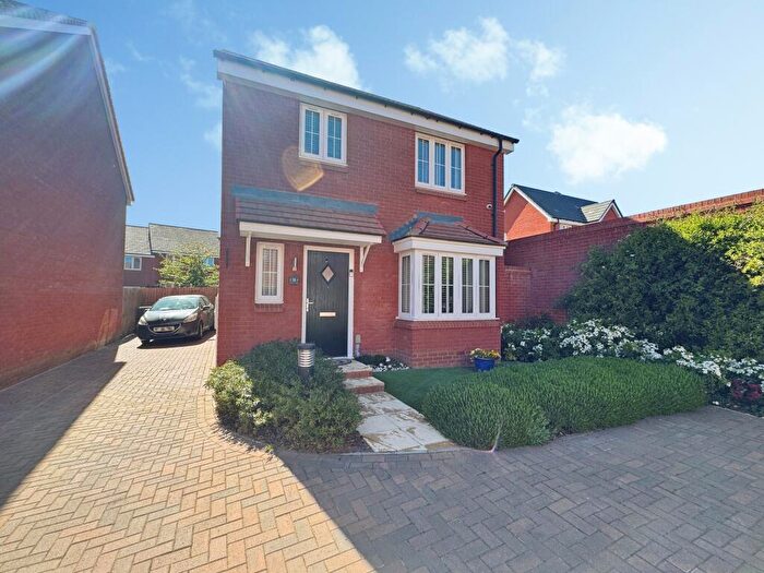 3 Bedroom Detached House For Sale In Haystack Close, Wellingborough, NN8