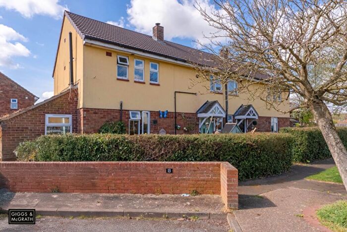 3 Bedroom Semi-Detached House For Sale In Belle Isle Crescent, Brampton, Huntingdon, Cambridgeshire, PE28