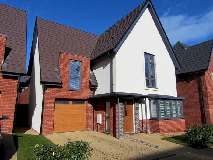 4 Bedroom Detached House To Rent In Croxden Way, Daventry, Northamptonshire., NN11